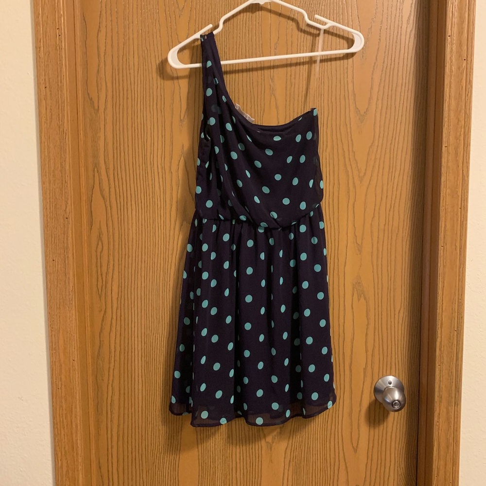 One-shoulder Dress